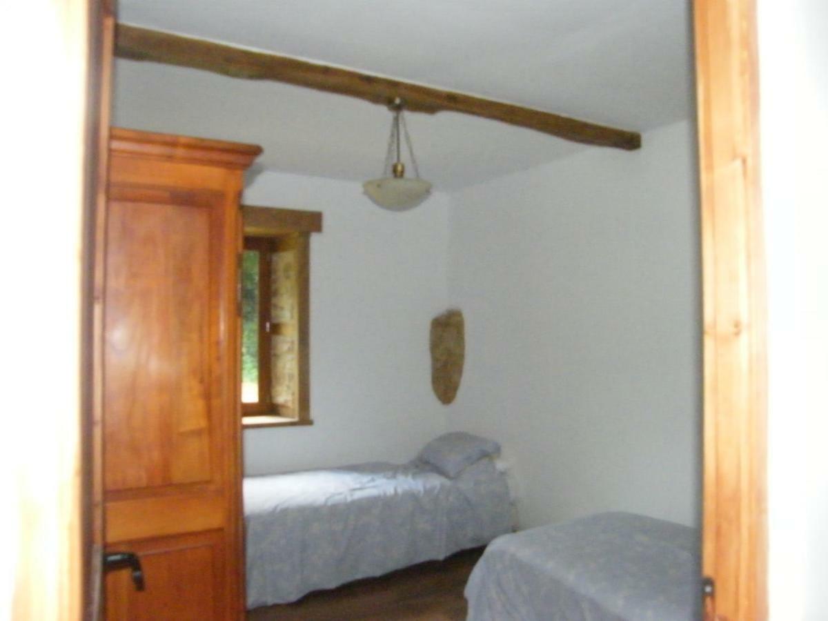 Pear Tree Gite Génis Extérieur photo